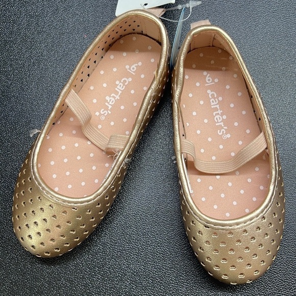 NWT Carter’s Girls Perforated Heart Ballet Flats Metallic Slip On Shoes Size 6 - Picture 3 of 11